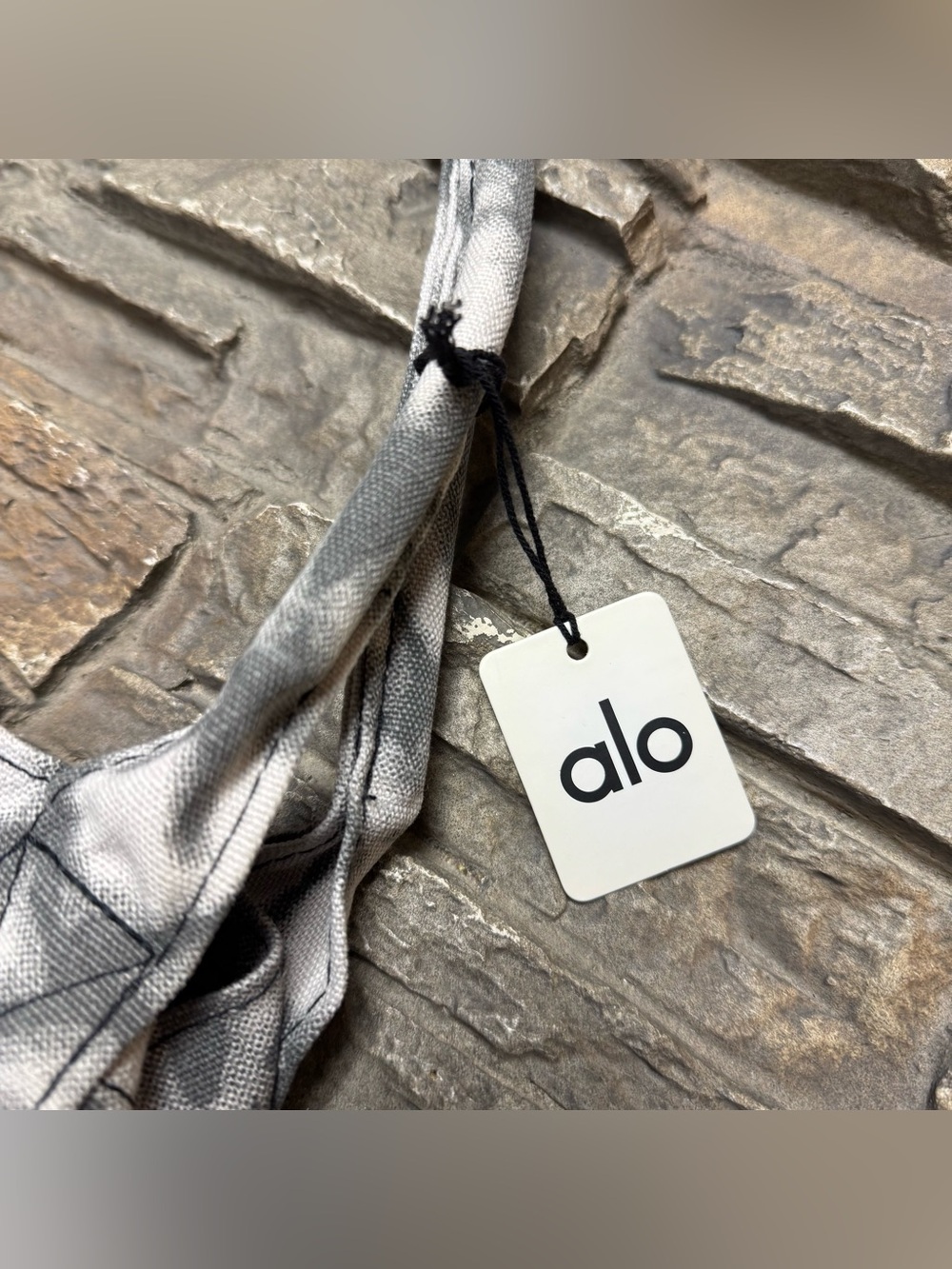 NEW Alo Yoga Tote Bag Large Gray Canvas Tie Dye Beach Gym Shopping Shoulder NWT - Picture 3 of 12